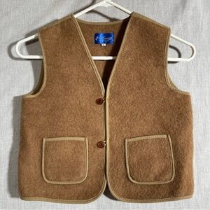 EVSEG Genuine Camel Hair Vest Girls 2-Button Loop Closure Pockets Mongolia